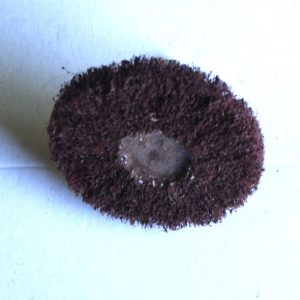 Brosse abrasives tissus sur tige D.80 x 10mm grain 80